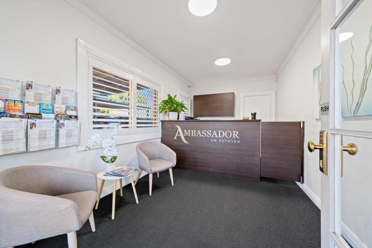 Ambassador On Ruthven Motel Toowoomba Exterior photo